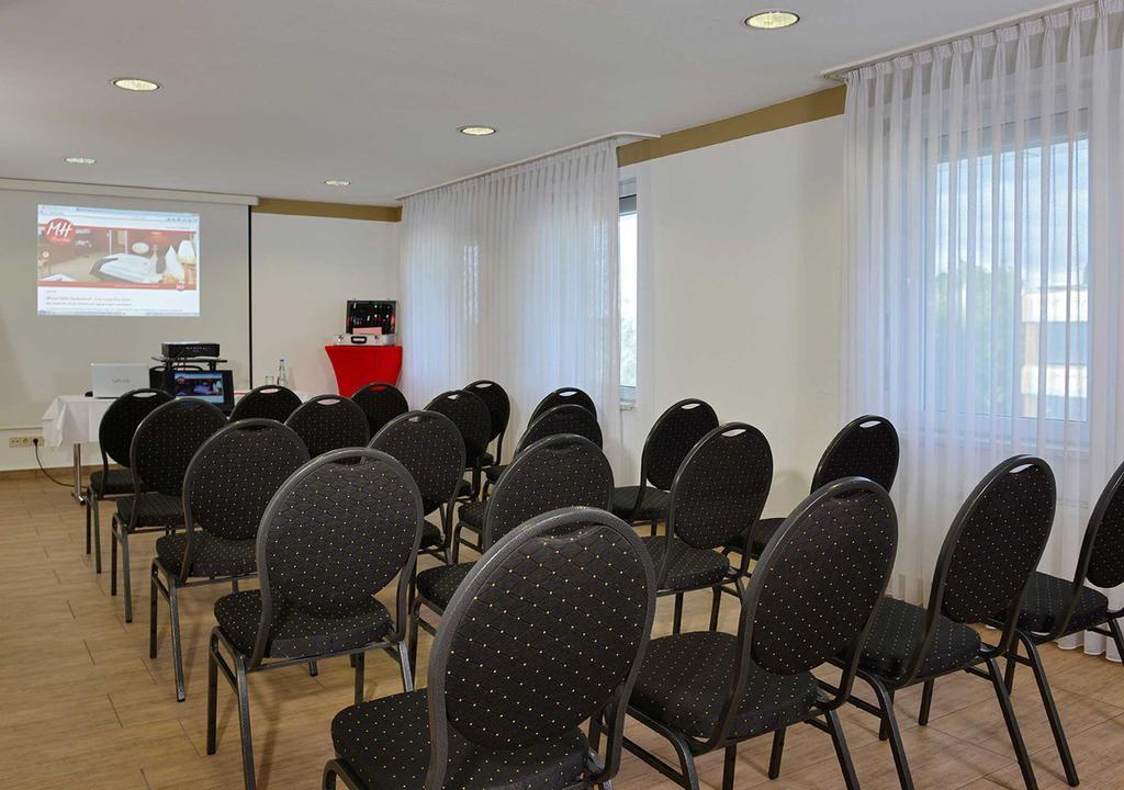 Michel Hotel Frankfurt Airport Ruesselsheim Ngoại thất bức ảnh