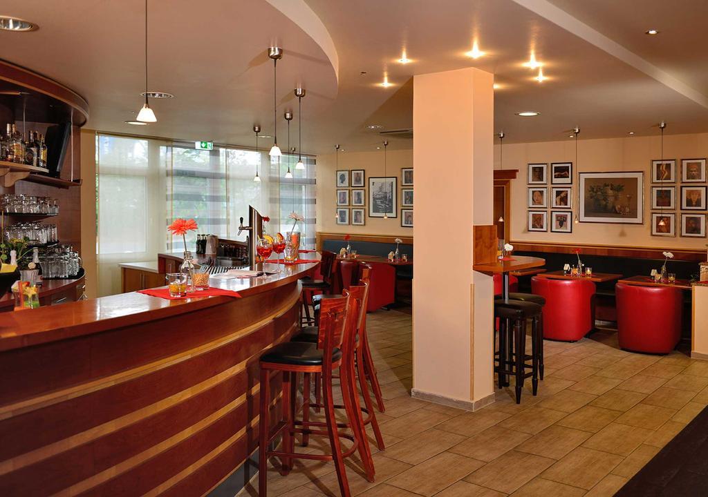 Michel Hotel Frankfurt Airport Ruesselsheim Ngoại thất bức ảnh