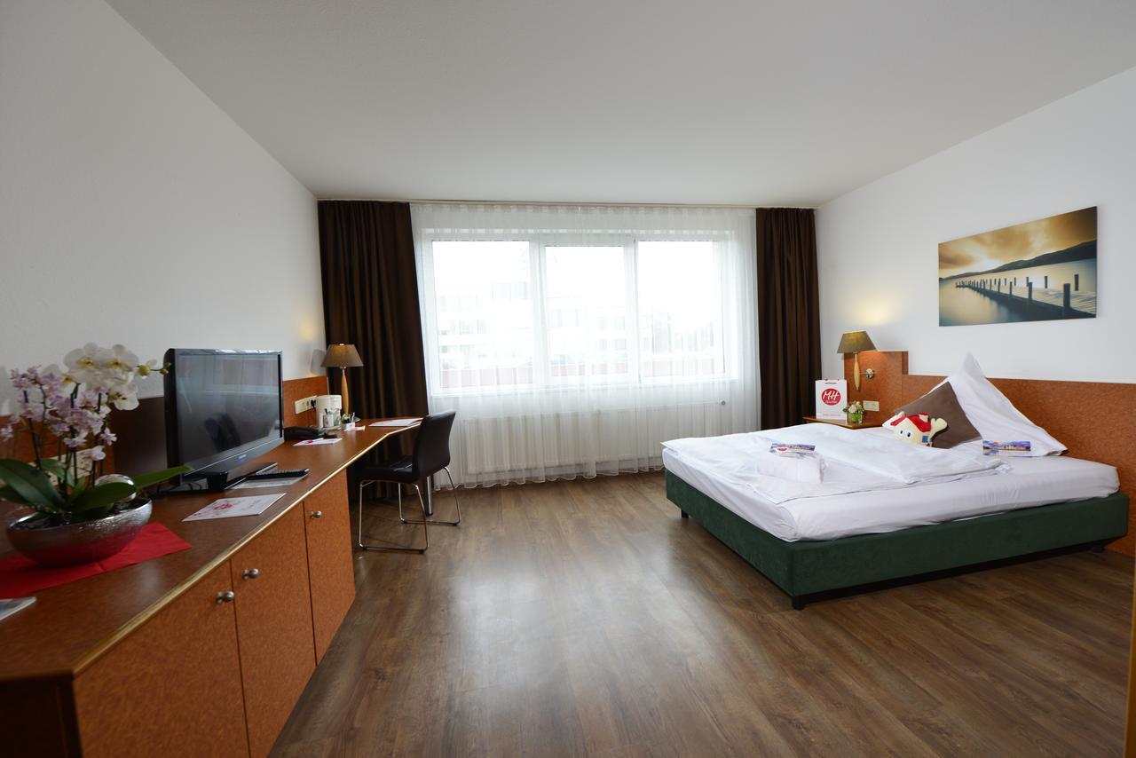 Michel Hotel Frankfurt Airport Ruesselsheim Ngoại thất bức ảnh