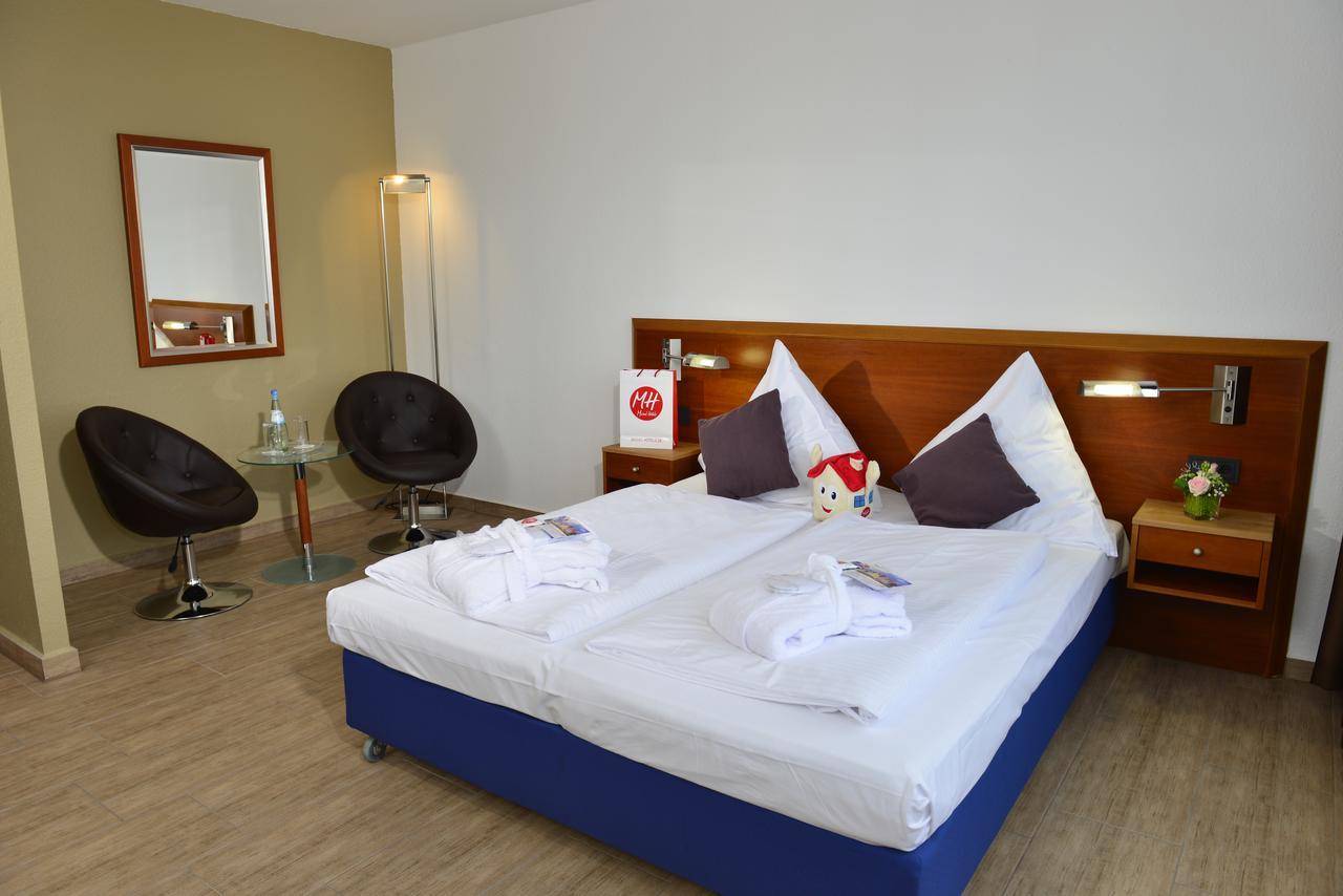 Michel Hotel Frankfurt Airport Ruesselsheim Ngoại thất bức ảnh