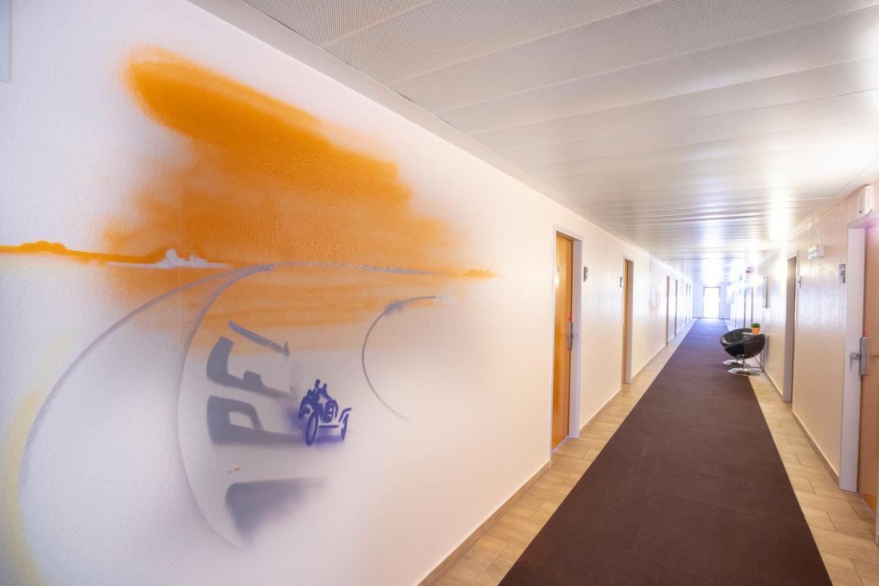 Michel Hotel Frankfurt Airport Ruesselsheim Ngoại thất bức ảnh