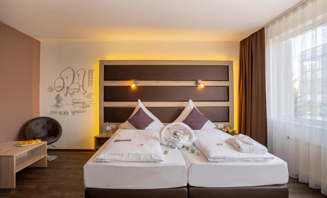 Michel Hotel Frankfurt Airport Ruesselsheim Ngoại thất bức ảnh