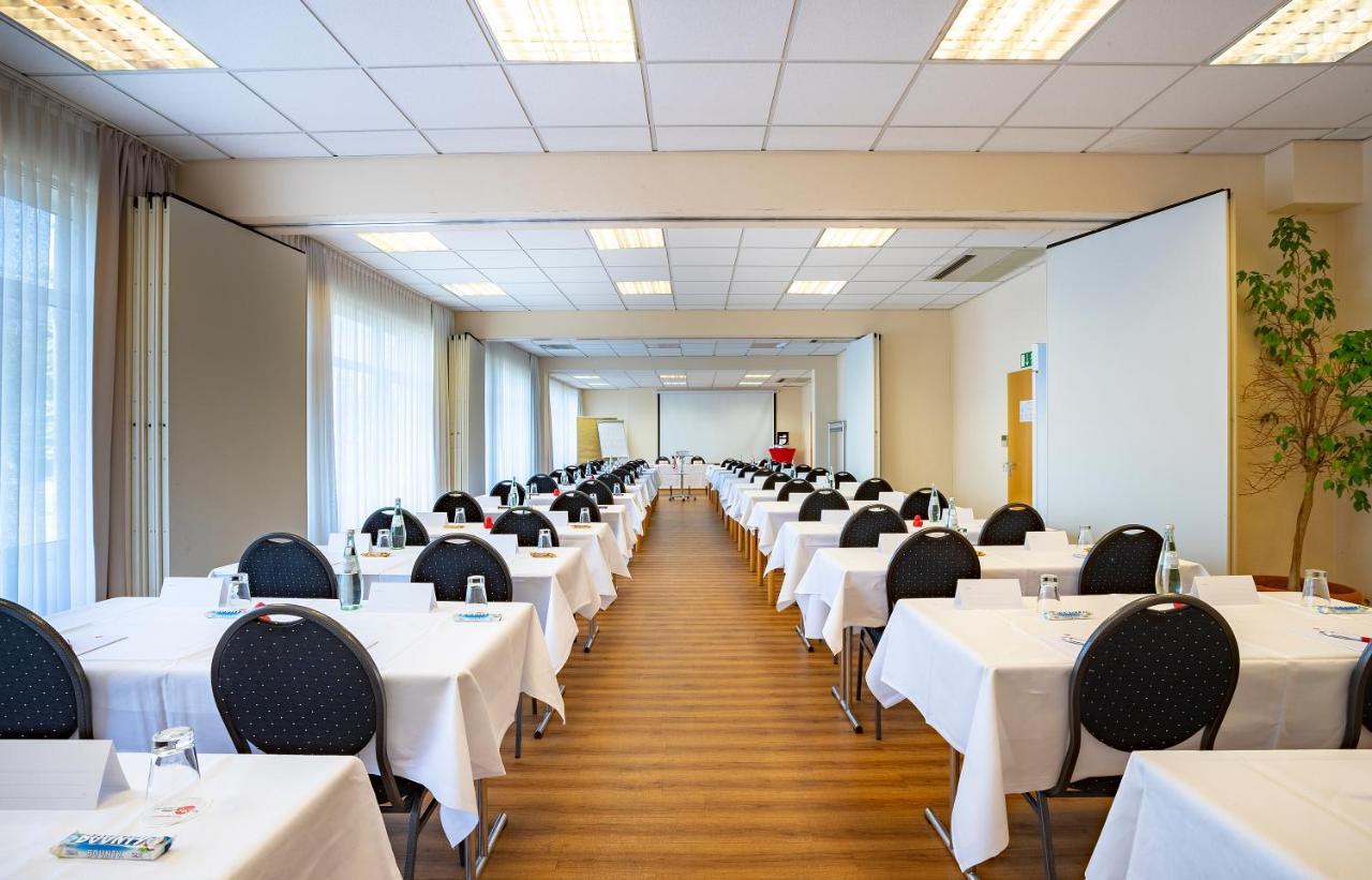 Michel Hotel Frankfurt Airport Ruesselsheim Ngoại thất bức ảnh