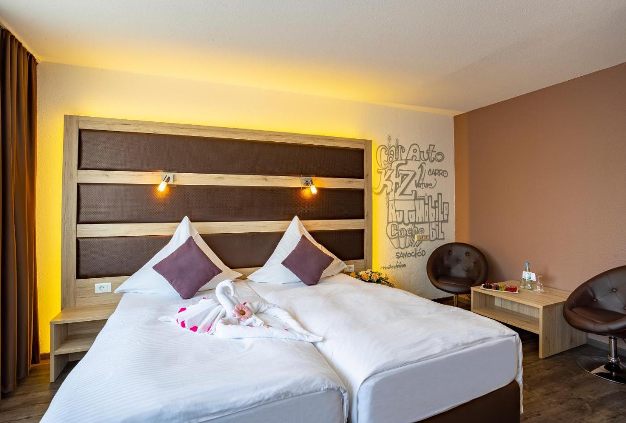 Michel Hotel Frankfurt Airport Ruesselsheim Ngoại thất bức ảnh