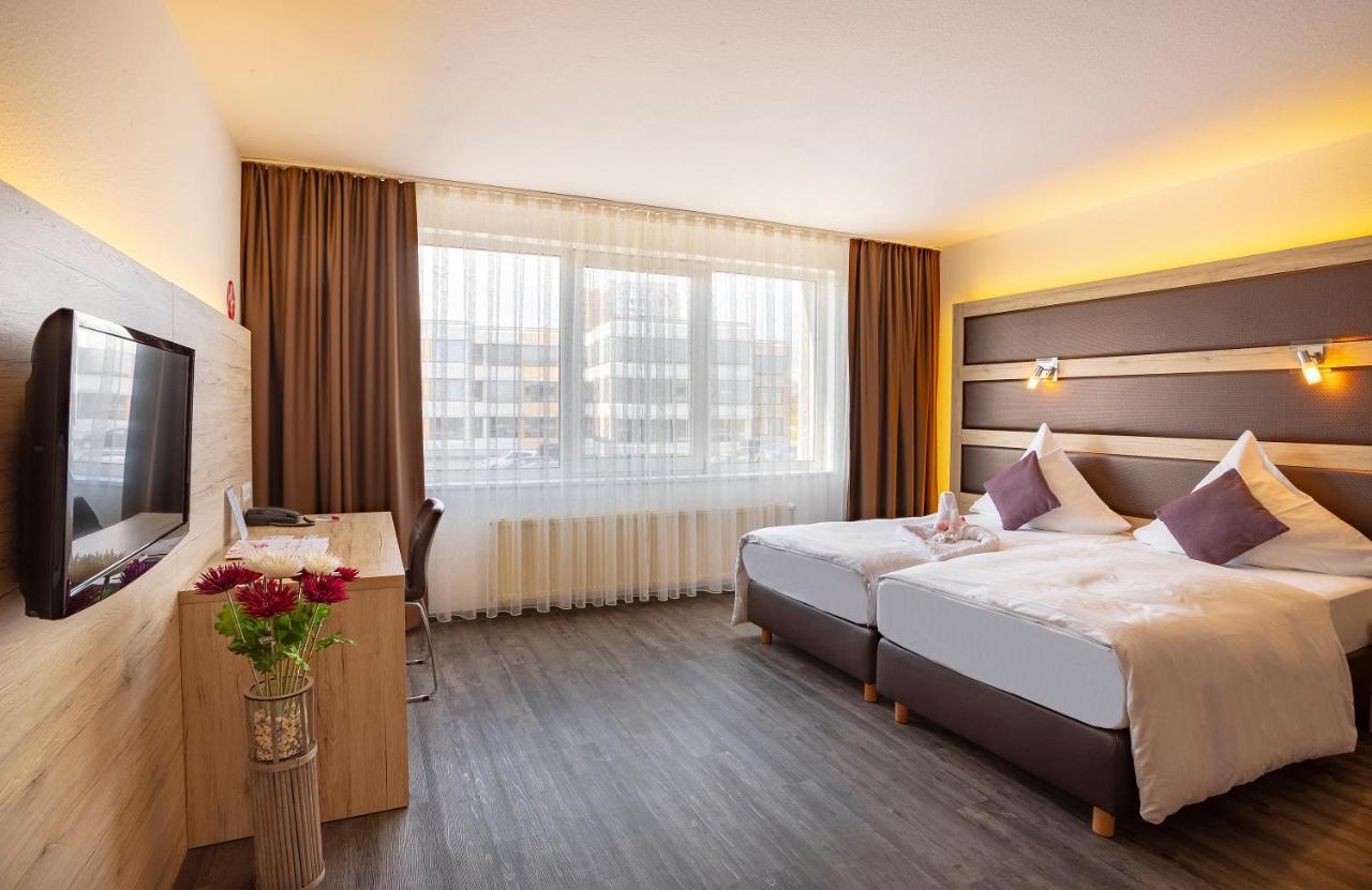 Michel Hotel Frankfurt Airport Ruesselsheim Ngoại thất bức ảnh
