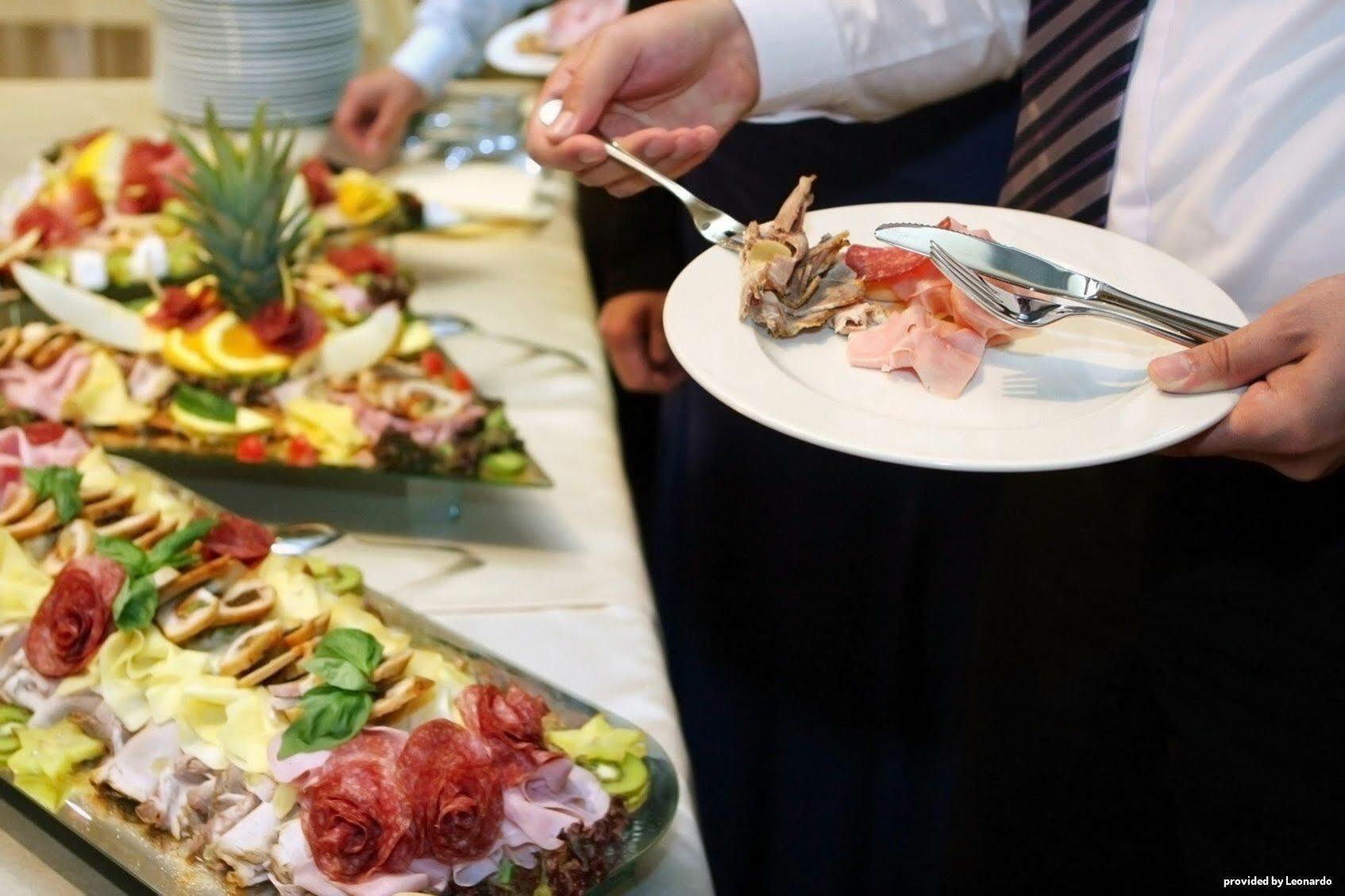 Michel Hotel Frankfurt Airport Ruesselsheim Ngoại thất bức ảnh